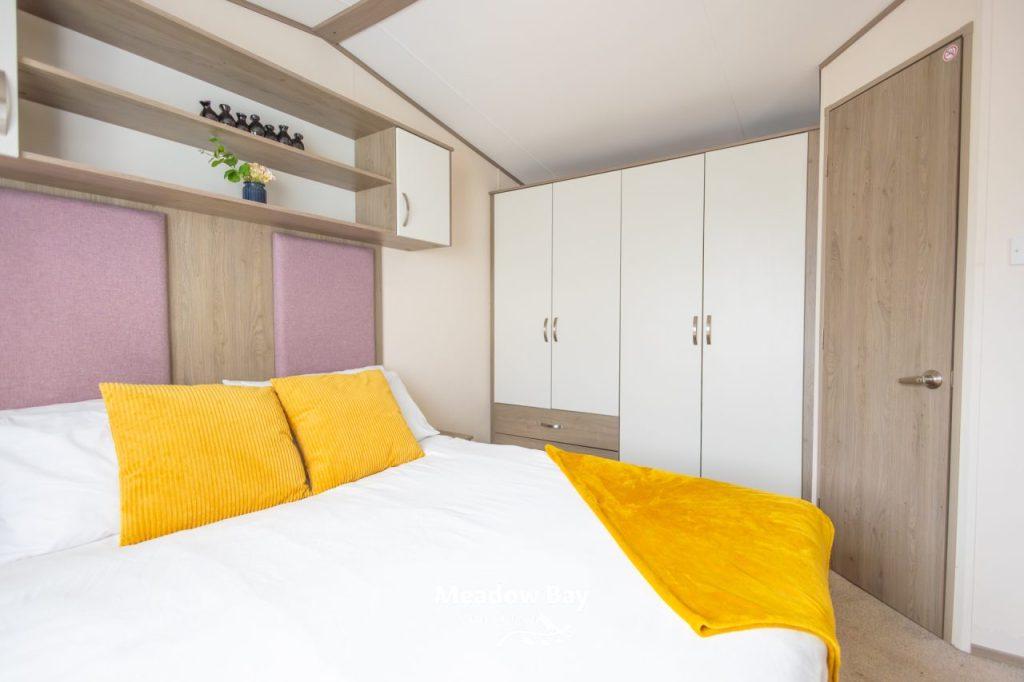 Abi Oakley 36x12 2b 45.jpg