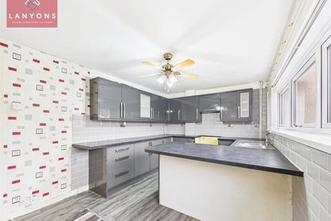 undefined, Caemawr Gardens, Porth, Rhondda Cynon Taf, CF39