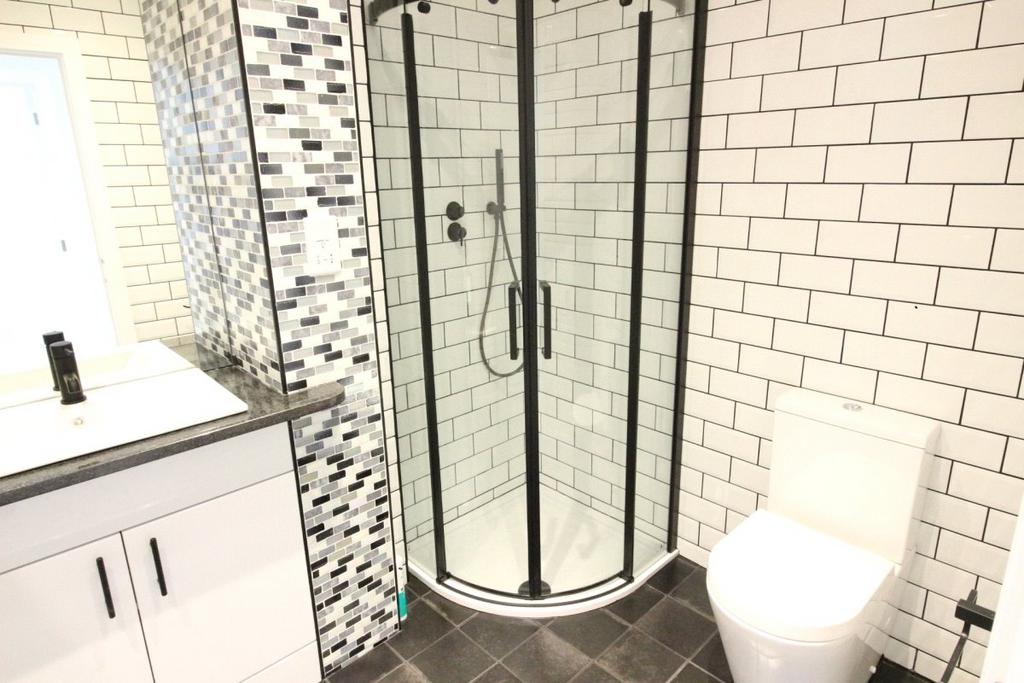 Bath/Shower