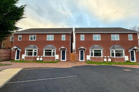 3 bedroom semi-detached house to rent, Wednesfield Road, Willenhall WV13