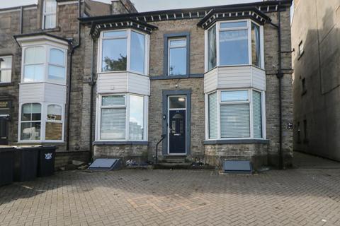 undefined, London Road, Buxton SK17