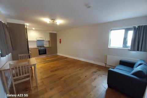 1 bedroom flat to rent, 56 Station Road, London, N3