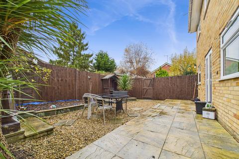 undefined, Newbery Close, Tilehurst, Reading, RG31