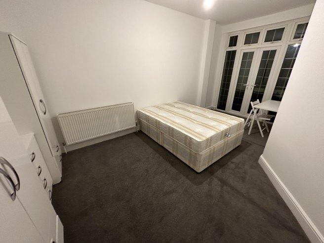 Muswell-hill-broadway-n10-1bx-1022004