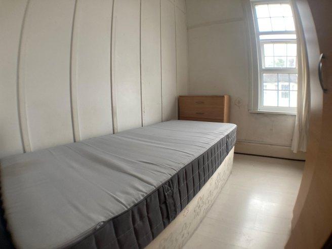 Ivy-road-nw2-6sy-1022017