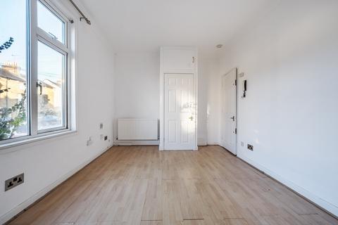 undefined, Hencroft Street, Slough, SL1