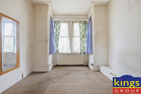 3 bedroom house for sale, Gloucester Road, London