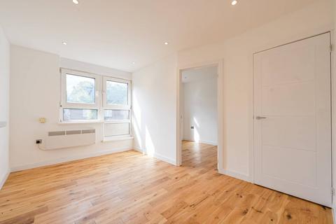 undefined, Roebourne Way, E16, Docklands, London, E16