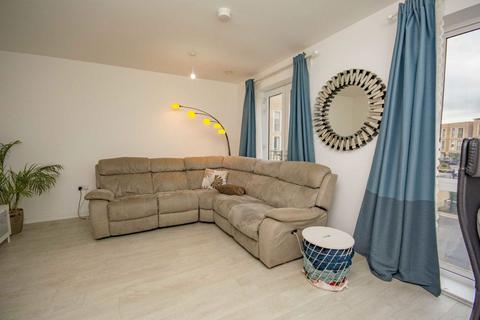 4 bedroom end of terrace house to rent, Edgecumbe Avenue, London NW9