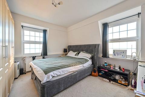 Wellington House, Ealing, London, W5