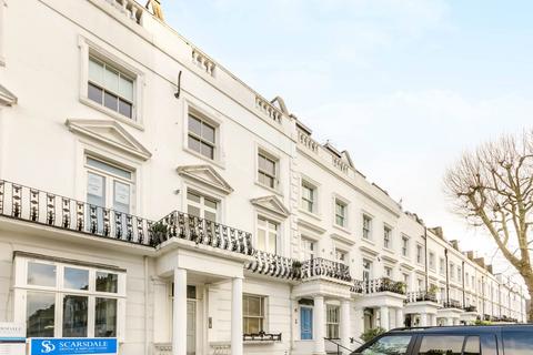 undefined, Earls Court Road, Earls Court, London, W8