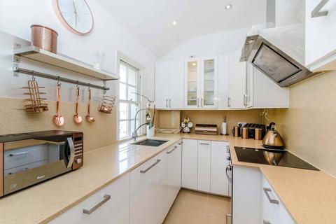 Westbourne Terrace Road, Little Venice, London, W2