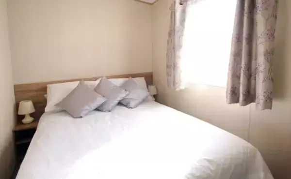 Abi Trieste Oakdene Master Bedroom