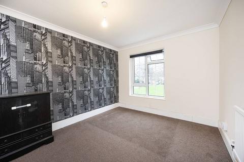 undefined, Rectory Square, Tower Hamlets, London, E1