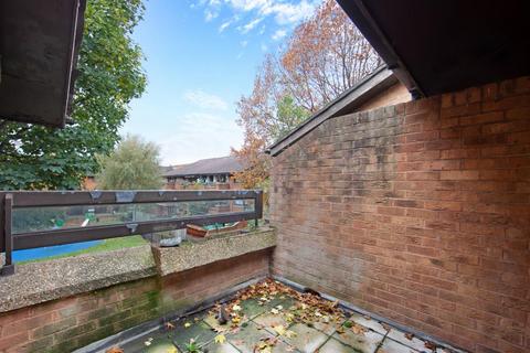 undefined, Mary Datchelor Close, London, SE5