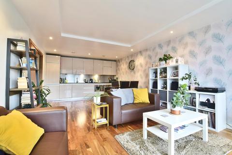 undefined, City Loft, 94 The Quays, Salford, M50