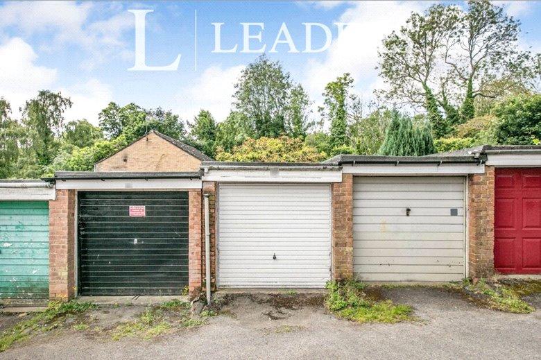 Garage In Block