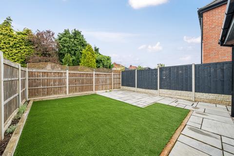 5 bedroom detached house for sale, Cornwall Drive, Derbyshire NG10