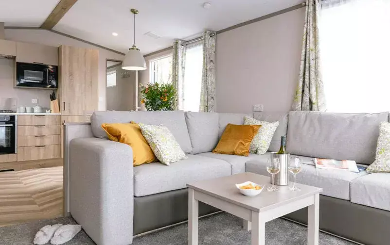 Luxurybedluxuryholidayhome 0005 802x505 F50 50