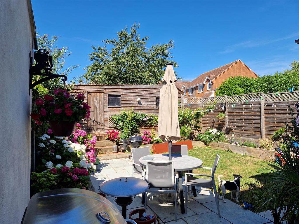 SUMMER GARDEN.jpg