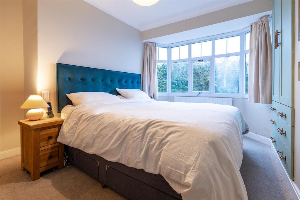 MASTER BEDROOM 1.jpg