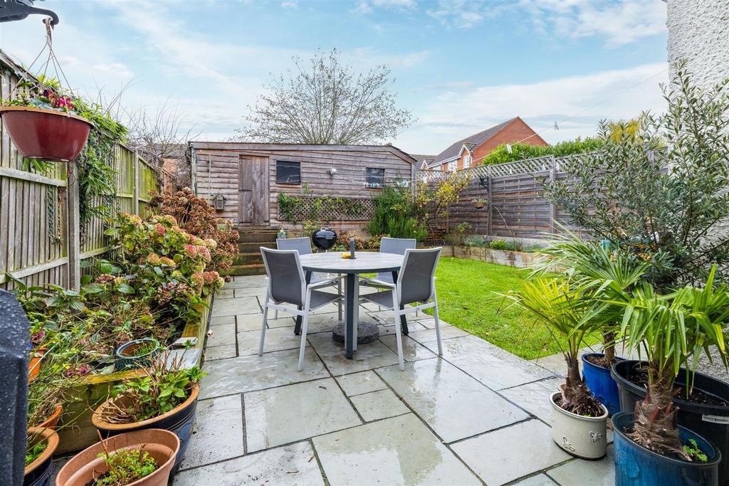 GARDEN 4.jpg