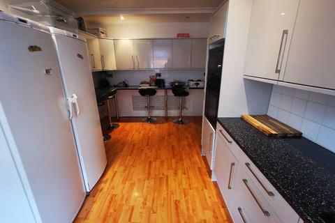 1 bedroom flat to rent, Dalston, Studio E8