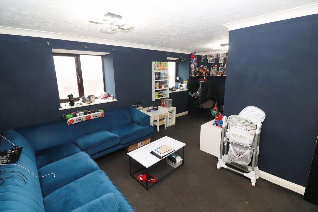 Lounge/Dining Room