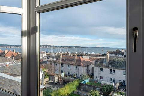 4 bedroom maisonette to rent, Castle Street, Tayport DD6