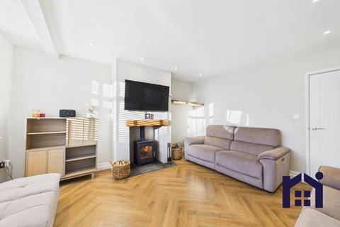 3 bedroom semi-detached house for sale, Longworth Avenue, Coppull, PR7 4PJ