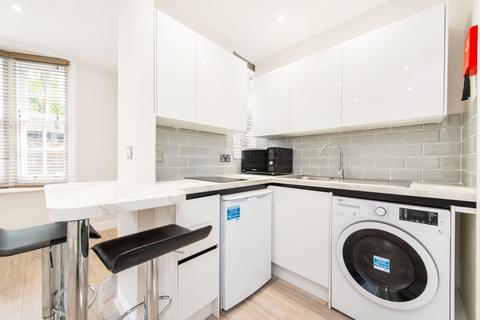 undefined, Hunter Street, London, WC1N