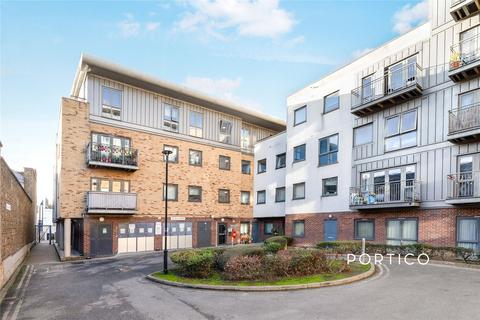 2 bedroom flat to rent, Thomas Fyre Drive, London, E3