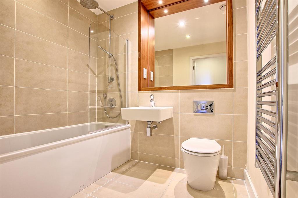 Bathroom.jpg
