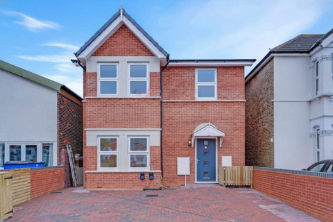 undefined, Wellwood Road, Ilford IG3