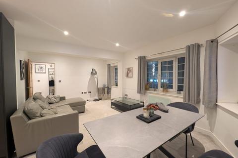 undefined, Flat , Seren House a High Street, Strood, Rochester