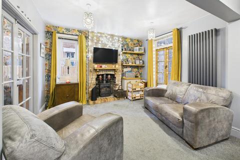 4 bedroom semi-detached house for sale, Barnwood Road, Gloucester