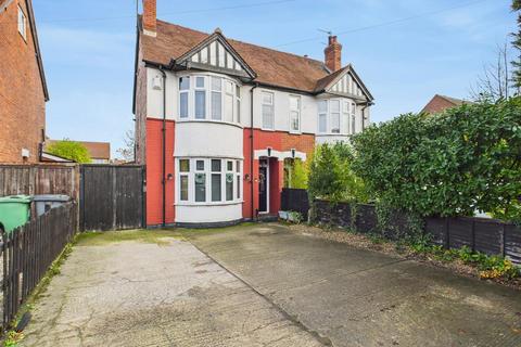 4 bedroom semi-detached house for sale, Barnwood Road, Gloucester