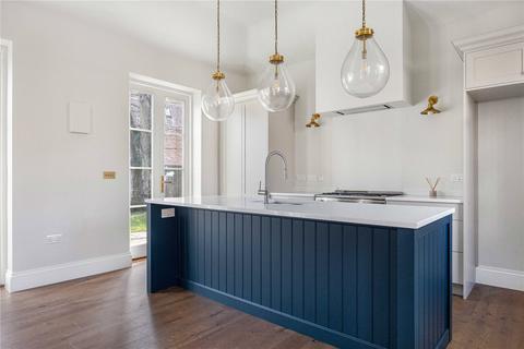 undefined, St Peters Mews, The Parade, Marlborough, Wiltshire, SN8