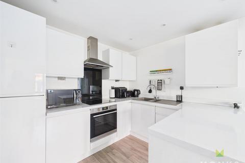 2 bedroom flat for sale, Albury Place, St. Michaels Street, Shrewsbury
