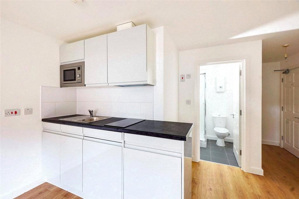 Flat 1 Kitchen