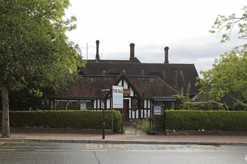 Restaurant to rent, Station Sq Orpington BR5 1LY