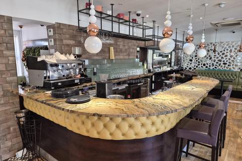 Restaurant to rent, Station Sq Orpington BR5 1LY