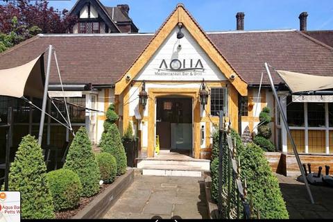 Restaurant to rent, Station Sq Orpington BR5 1LY