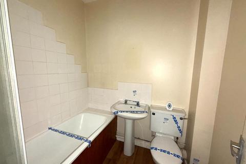 undefined, Springbok Close, Street