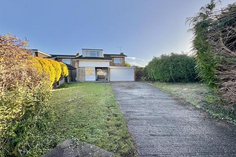 4 bedroom detached house for sale, Washbrook Close, Barton-Le-Clay, MK45 4LF