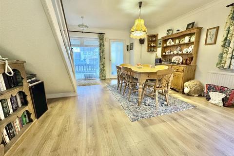 4 bedroom detached house for sale, Washbrook Close, Barton-Le-Clay, MK45 4LF