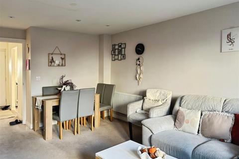 undefined, Eltham Avenue, Cippenham