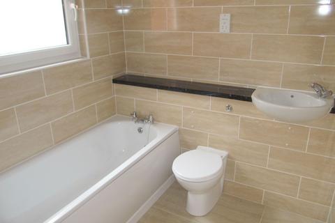 1 bedroom flat to rent, Monarch Way, Newbury Park, Ilford, IG2