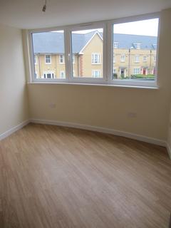 1 bedroom flat to rent, Monarch Way, Newbury Park, Ilford, IG2