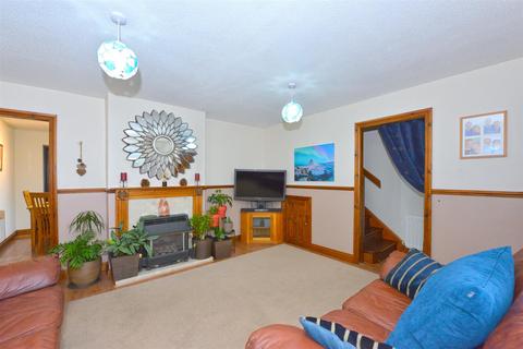 3 bedroom semi-detached house for sale, Alberbury Drive, Sundorne Grove, Shrewsbury